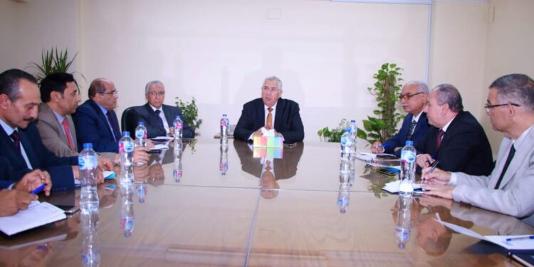 القصير يبحث مع قيادات الزراعة خطة العمل خلال إجازة عيد الأضحى المبارك 1 القصير