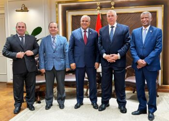 وزير الزراعة يبحث مع مسئولي “الفاو” المشروعات والأنشطة المشتركة