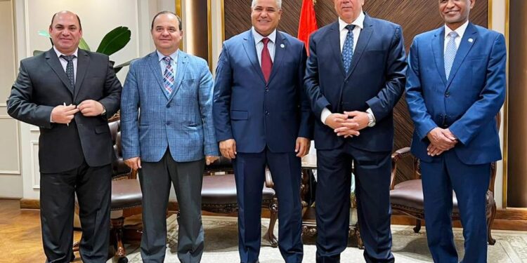 وزير الزراعة يبحث مع مسئولي "الفاو" المشروعات والأنشطة المشتركة 1 وزير الزراعة يبحث مع مسئولي “الفاو” المشروعات والأنشطة المشتركة