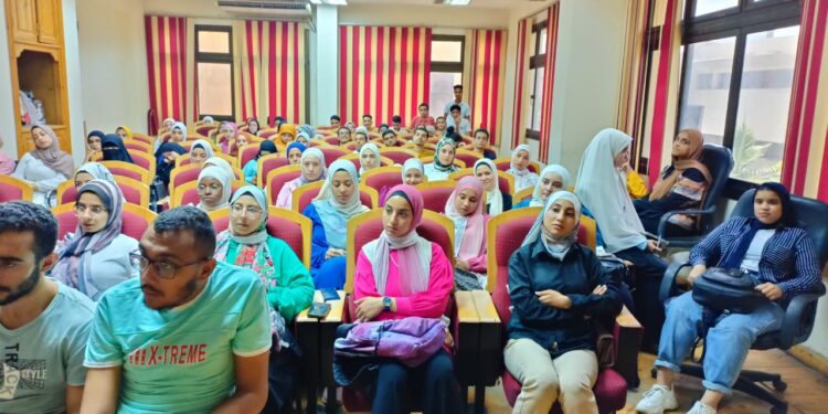 تكنولوجيا الأغذية ينظم برنامج تدريبي لطلاب زراعة عين شمس حول "إنتاج غذاء آمن صحيا ذو قيمة غذائية" 1 تكنولوجيا الأغذية