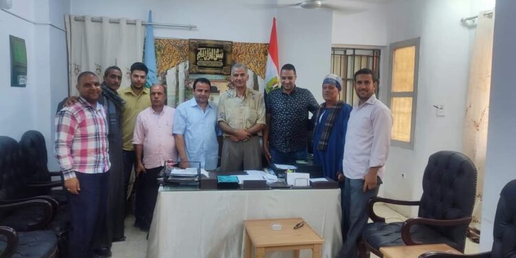 د. رضا عليوة يزور مركز الزراعة التعاقدية بأبوتيج 1 د. رضا عليوة يزور مركز الزراعة التعاقدية بأبوتيج