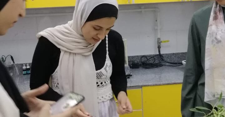 "زراعة الأنسجة النباتية والتعامل مع التغيرات المناخية" دورة تدريبية بأمراض النباتات 1 زراعة الأنسجة النباتية