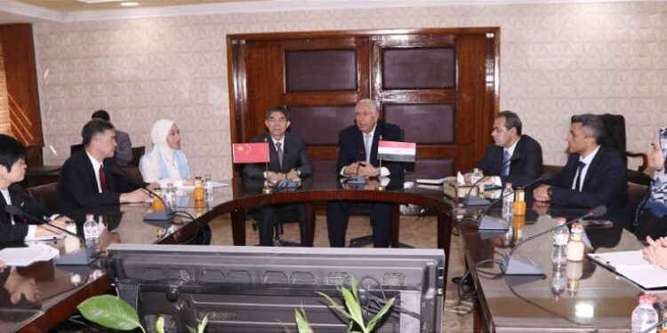 وزير الزراعة: فتح الأسواق الصينية أمام المانجو المصري 1 وزير الزراعة