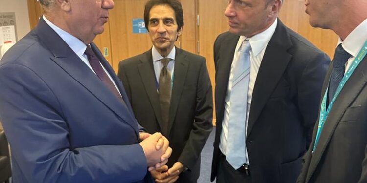 وزير الزراعة يبحث مع نظيره الإيطالي التعاون المشترك 1 وزير الزراعة يبحث مع نظيره الإيطالي التعاون المشترك