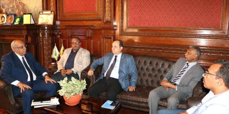 بحوث الصحراء ومنظمة الأغذية والزراعة للأمم المتحدة "الفاو" يبحثان سبل التعاون المشترك 1 بحوث الصحراء ومنظمة الأغذية والزراعة للأمم المتحدة “الفاو” يبحثان سبل التعاون المشترك