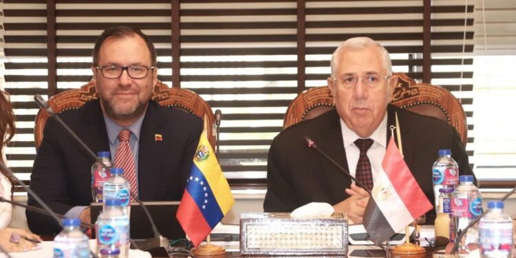 الصادرات الزراعية على رأس مباحثات القصير ووزير الخارجية الفنزويلي 1 الصادرات الزراعية على رأس مباحثات القصير ووزير الخارجية الفنزويلي