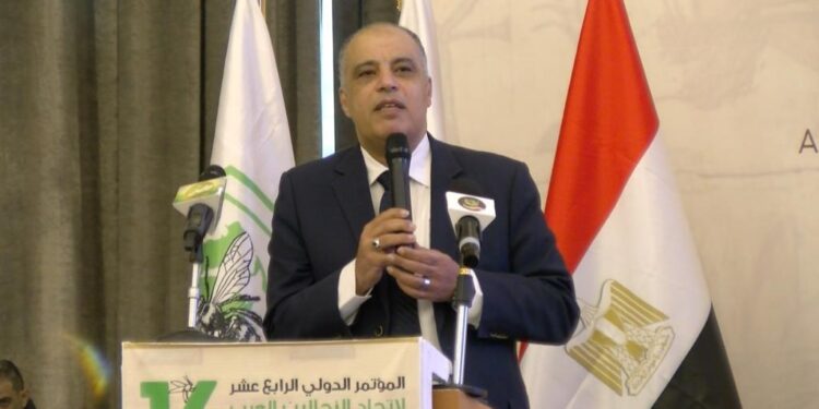 مهرجان العسل.. "عبدالمجيد" و"عزوز" يفتتحان النسخة الـ"14" من المؤتمر الدولي للنحالين العرب 1 مهرجان العسل