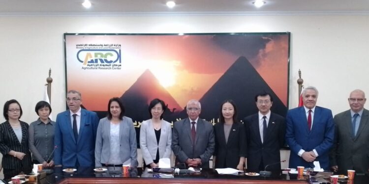 زيارة رسمية لنائب رئيس الأكاديمية الصينية للعلوم والوفد المرافق لمركز البحوث الزراعية 1 مركز البحوث الزراعية