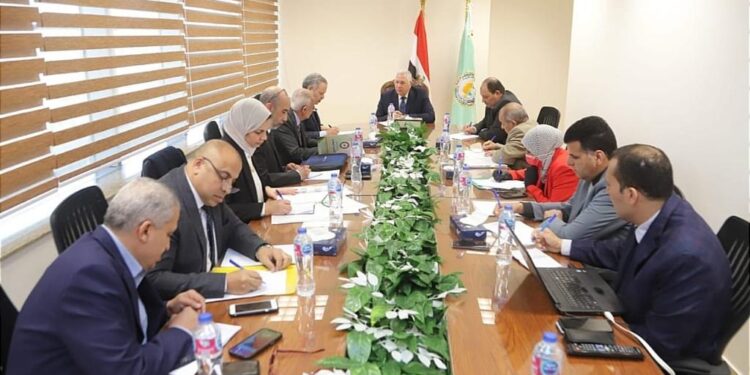 وزير الزراعة يتابع الموقف التنفيذي لمشروعات برنامج التنمية الزراعية الممول من الجهات الأجنبية 1 وزير الزراعة