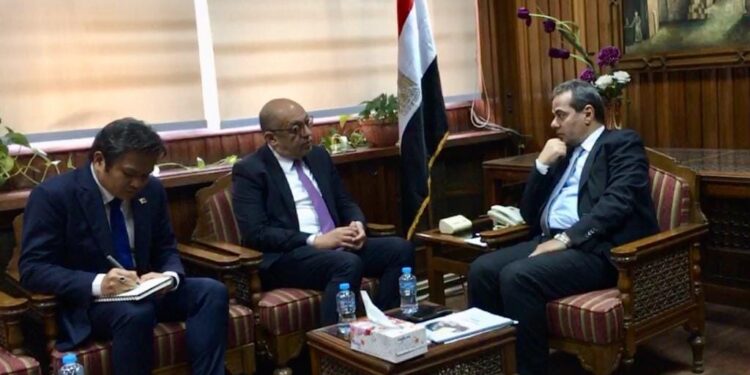 رئيس الحجر الزراعي يبحث مع سفير الفلبين تبادل السلع الزراعية 1 السلع الزراعية