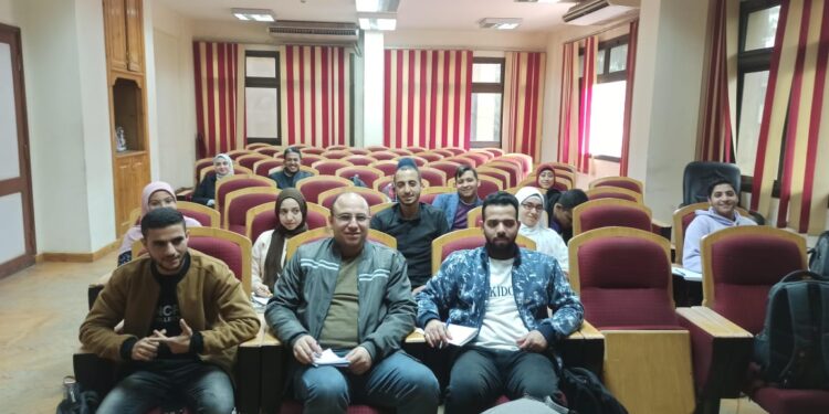 "التوعية بالمعيار العالمي لسلامة الغذاء" برنامج تدريبي بتكنولوجيا الأغذية 1 سلامة الغذاء