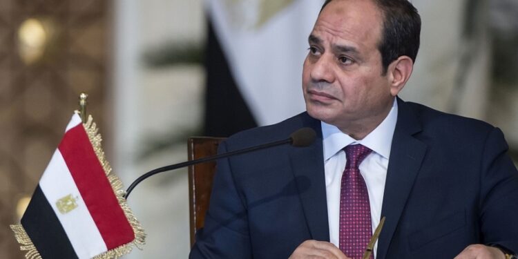 الرئيس "السيسي" يوجه بأكبر حزمة عاجلة للحماية الاجتماعية 1 الرئيس