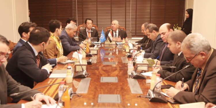 وزير الزراعة ومدير "الفاو" يبحثان التعاون المشترك بين الوزارة والمنظمة الدولية 1 وزير الزراعة ومدير “الفاو” يبحثان التعاون المشترك بين الوزارة والمنظمة الدولية