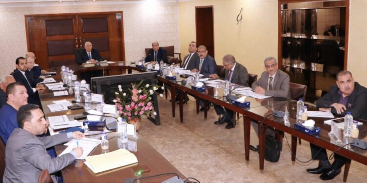 وزير الزراعة يترأس اجتماع مجلس إدارة الهيئة العامة للإصلاح الزراعي 1 وزير الزراعة يترأس اجتماع مجلس إدارة الهيئة العامة للإصلاح الزراعي