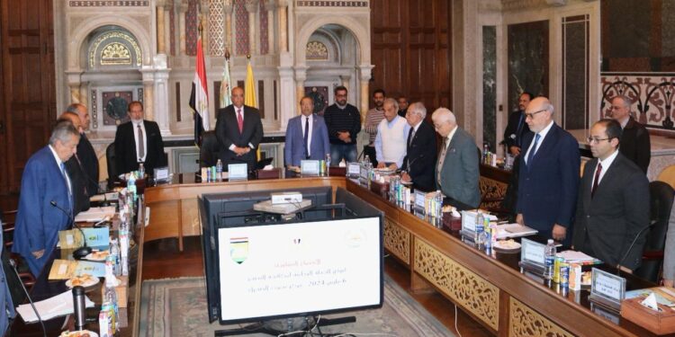 "بحوث الصحراء" يعقد الاجتماع التشاوري لمناقشة الخطة الوطنية لمكافحة التصحر (2024-2030) 1 “بحوث الصحراء” يعقد الاجتماع التشاوري لمناقشة الخطة الوطنية لمكافحة التصحر (2024-2030)