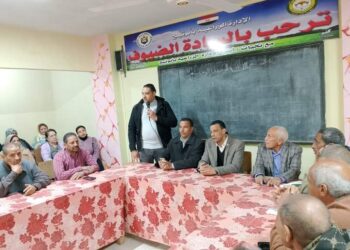 مديرية زراعة أسيوط تبحث استعدادات ادارتي أبوتيج وصدفا للموسم الصيفي