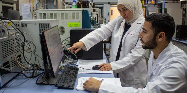 المركزي لمتبقيات المبيدات يواصل العمل خلال العطلات الرسمية لعيد الفطر المبارك 1 متبقيات المبيدات