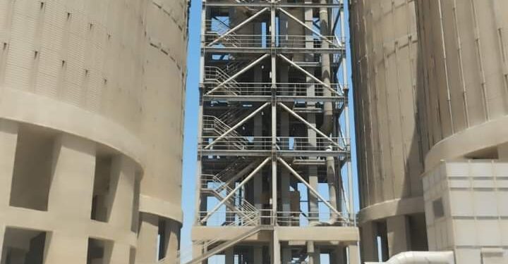 زراعة سوهاج تتابع استعدادات الصوامع