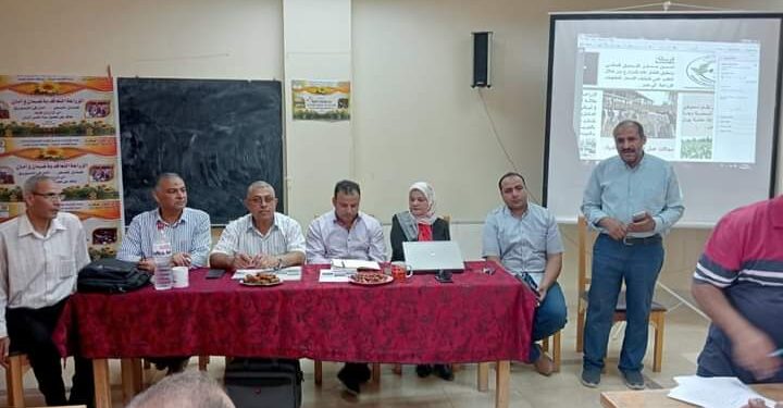 ندوة عن زراعة محصول عباد الشمس الزيتي بالوادي الجديد 1 ندوة إرشادية عن محصول عباد الشمس الزيتي