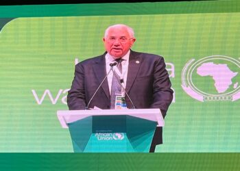 وزير الزراعة يشارك في قمة نيروبي