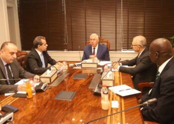 القصير يبحث مع سكرتير عام الاتفاقية الدولية لوقاية النباتات دعم مبادرة الصحة النباتية في أفريقيا