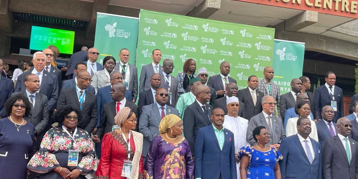 وزير الزراعة: الدولة المصرية أحرزت تقدما ملموسًا في مجال صناعة وتوزيع الأسمدة 1 وزير الزراعة