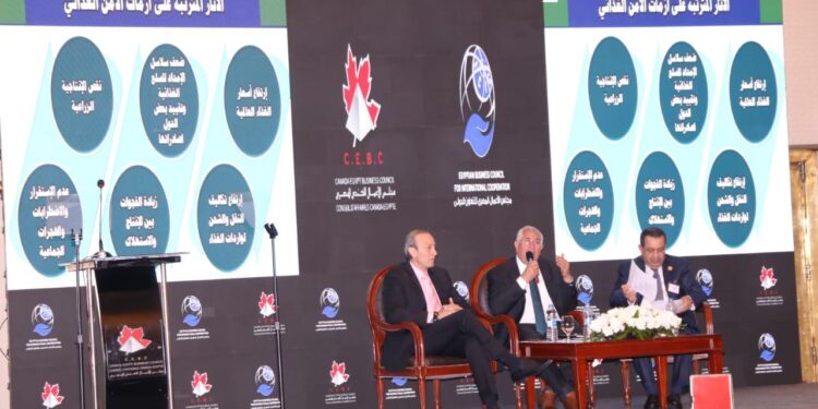 وزير الزراعة: لا يوجد دولة لديها اكتفاء ذاتي بكل المحاصيل وأنفقنا المليارات لدعم "الأمن الغذائي" 1 وزير الزراعة