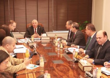 وزير الزراعة يبحث مع سفير بريطانيا في القاهرة التعاون في مجال دعم منظومة الأمن الغذائي المستدام