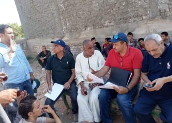 وفد الإيفاد يتفقد مشروعات زراعة أسيوط