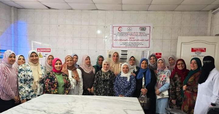 «زراعة البحيرة» تعقد ندوة حول "التغيرات المناخية والتأثير الحراري على الثروة الحيوانية والإنتاج الداجنى " 1 زراعة البحيرة تعقد ندوة عن التغيرات المناخية