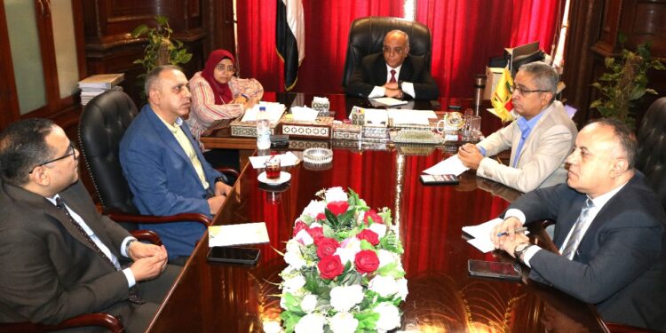 الزراعة: بحث سبل التعاون بين بحوث الصحراء وشركة شلاتين للثروة المعدنية لتحقيق التنمية الزراعية 1 الزراعة: بحث سبل التعاون بين بحوث الصحراء وشركة شلاتين للثروة المعدنية لتحقيق التنمية الزراعية