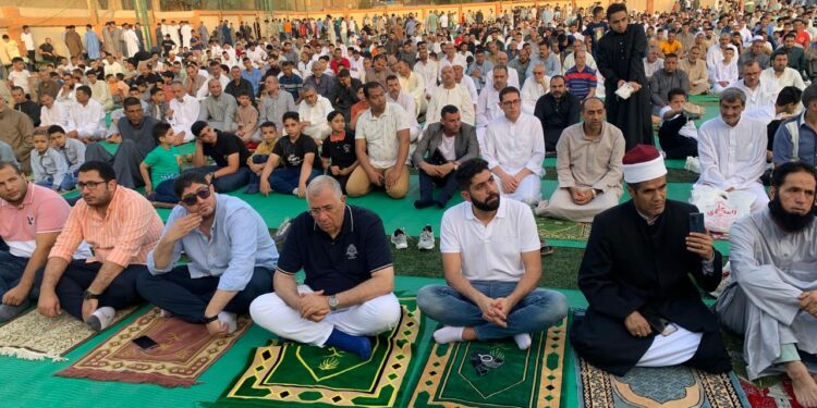 بالصور.. "القصير" يؤدي صلاة عيد الأضحي مع أهالي قريته بالغربية 1 بالصور.. “القصير” يؤدي صلاة عيد الأضحي مع أهالي قريته بالغربية