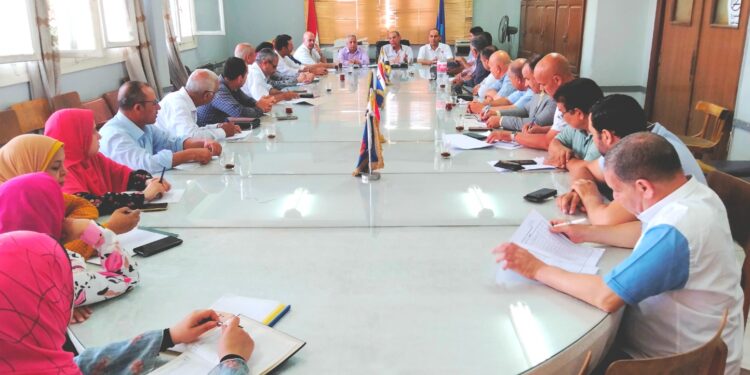 زراعة البحيرة تناقش مشاكل الأسمدة والمبيدات 1 اجتماع مديرية زراعة البحيرة