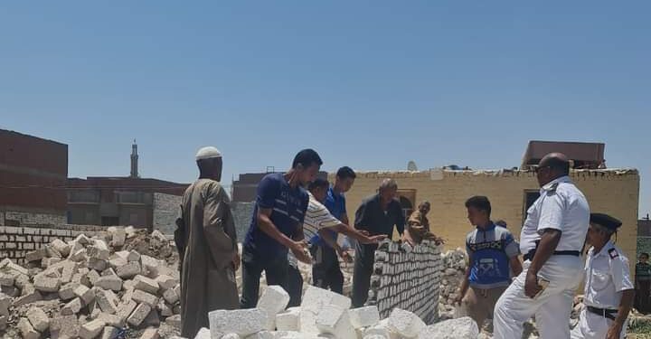 مديرية زراعة الفيوم تقوم بحملة لإزالة التعديات 1 زراعة الفيوم تقوم بحملة لإزالة التعديات