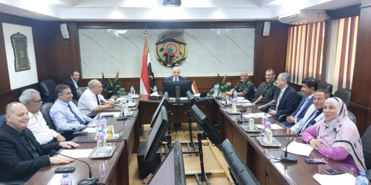 الزراعة تبحث وضع آليات تنظيم إقامة المسابقات الدولية للخيول في مصر تحت مظلة الاتحاد الدولي 1 الزراعة