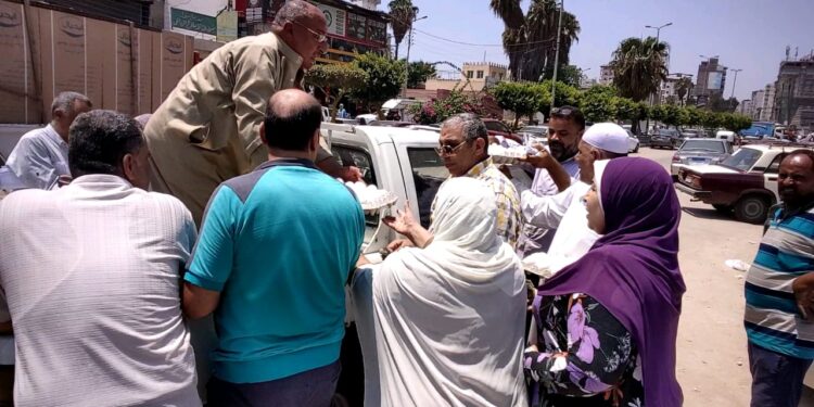 طرح كميات كبيرة من بيض المائدة