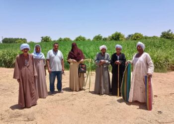 فريق إرشادي ريفي لمحصول القصب بزراعة القصب