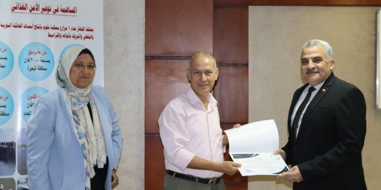 "حماية البحيرات" يختتم تدريبا عن مواصفات إنشاء المزارع والمفرخات 1 “حماية البحيرات” يختتم تدريبا عن مواصفات إنشاء المزارع والمفرخات