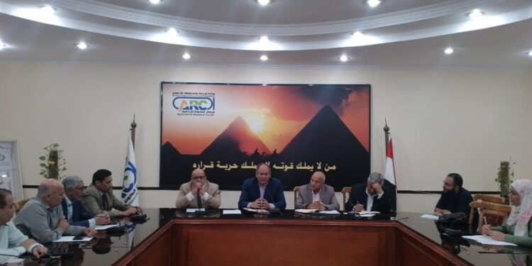 معهد بحوث الأراضي والمياة والبيئة يستعرض تجربة إنتاج و تسويق المركب العضوي البيت موس محليا 1 بحوث الأراضي