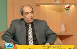 المخلفات الزراعية.. د. صابر محمود: ثروة قومية تحتوي 35 مليون طن سماد عضوي 13 الدكتور صابر محمود أحمد أستاذ الميكروبيولوجيا الزراعية بمعهد بحوث الأراضي