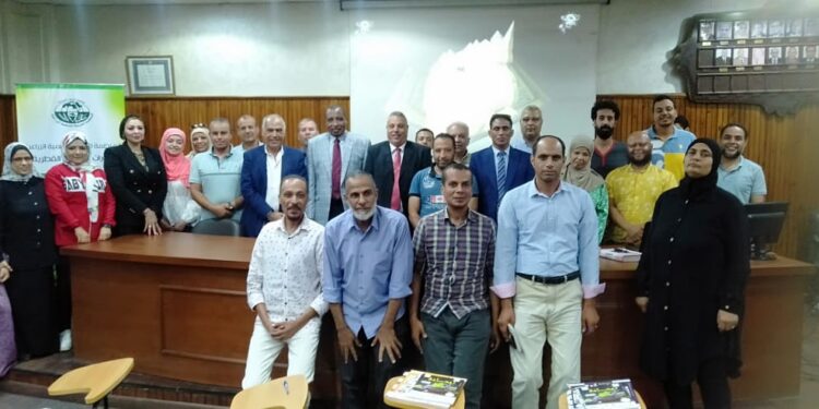 افتتاح الدورة التدريبية الثالثة لمكافحة أمراض محاصيل الفاكهة الاستراتيجية والتصديرية في ظل التغيرات المناخية 1 الدورة التدريبية الثالثة لمكافحة أمراض محاصيل الفاكهة