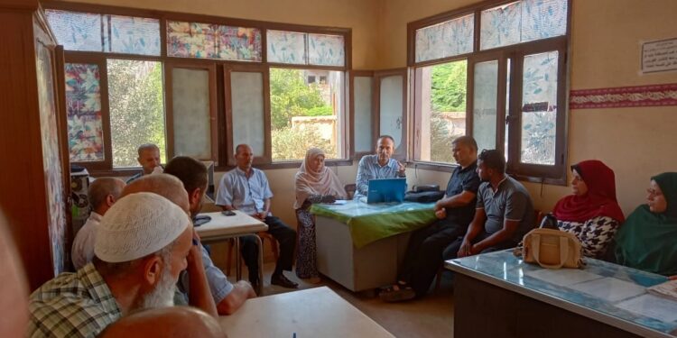 زراعة الدقهلية تنفذ 8 ندوات إرشادية لمحصولي القطن و الأرز ..و"حفظ الخضروات " " مزارع الدواجن "  1 ندوة إرشادية  بقرية شبرا سندى عن " إنتاج الدواجن" بزراعة الدقهلية