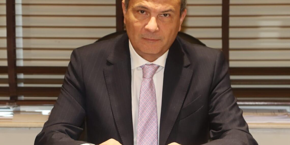 وزير الزراعة يكلف "حسني عطيه" للبحيرة.. و"كامل السيد" لبورسعيد 1 معرض زهور الربيع