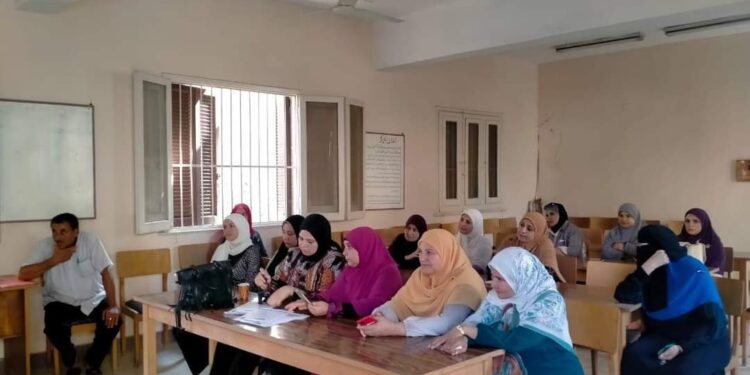 "الزراعة" تستعرض تقريرا بأنشطة "المركزية للإرشاد الزراعي" خلال أغسطس الماضي 1 “الزراعة” تستعرض تقريرا بأنشطة “المركزية للإرشاد الزراعي” خلال أغسطس الماضي