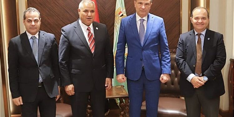 وزير الزراعة يستقبل الممثل الإقليمي للفاو