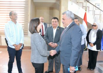 المدير التنفيذي لجهاز حماية وتنمية البحيرات يلتقي محافظ البحيرة لبحث سبل التعاون المشترك