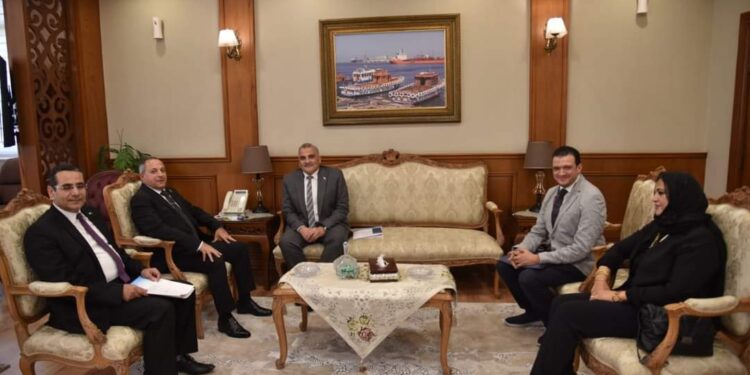 المدير التنفيذي لجهاز حماية وتنمية البحيرات يلتقي محافظ بورسعيد 1 المدير التنفيذي لجهاز حماية وتنمية البحيرات يلتقي محافظ بورسعيد