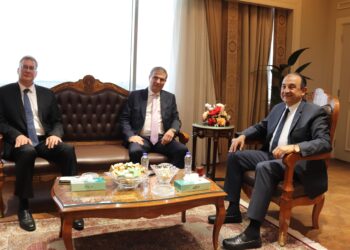 وزراء الزراعة وقطاع الأعمال والبترول يبحثون سبل تشجيع صناعة الأسمدة والتوسع إنتاجها