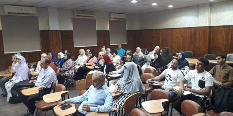 "أهم الأمراض المنقولة بالبذور – التشخيص – وطرق المكافحة" دورة تدريبية بـ"أمراض النباتات 1 أمراض النباتات