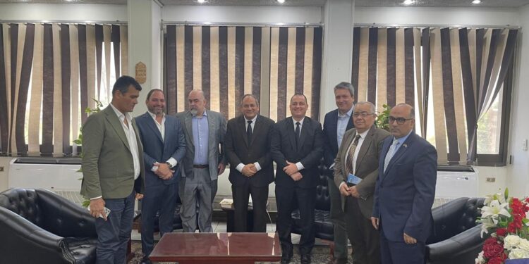 رئيس البحوث الزراعية يلتقي وفد سفارة البرازيل لبحث سبل التعاون في مجال تحسين سلالات الحيوانات المصرية 1 البحوث الزراعية